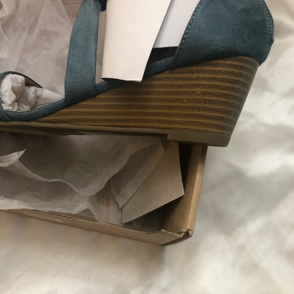 New Mattie sandals 👡. - Picture 2 of 5